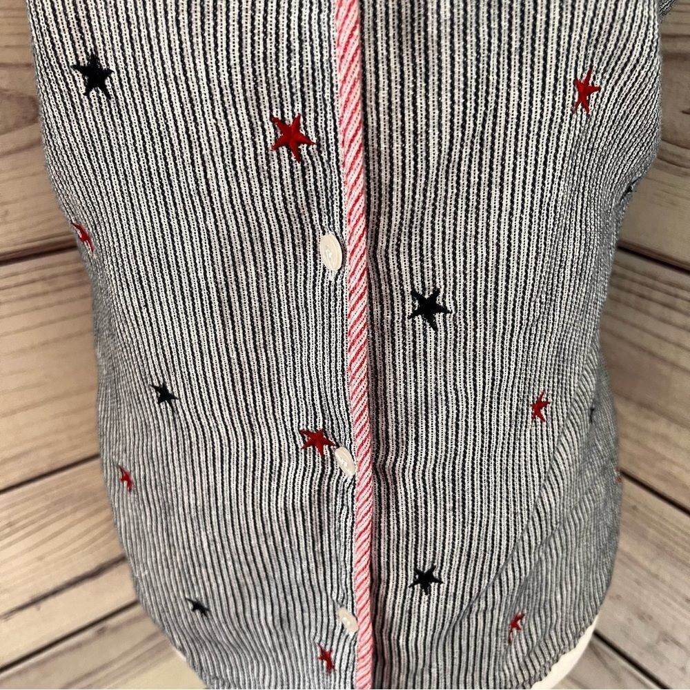 Vintage 4th of July Striped Star Embroidered Sleeveless Linen Button Down Shirt - Picture 3 of 5